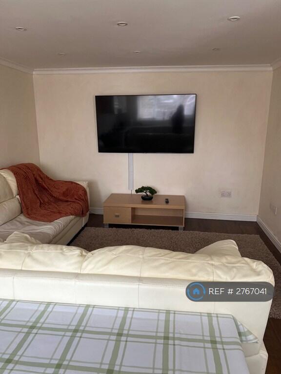 Main image of property: Bishopscotes Road, Luton, LU3