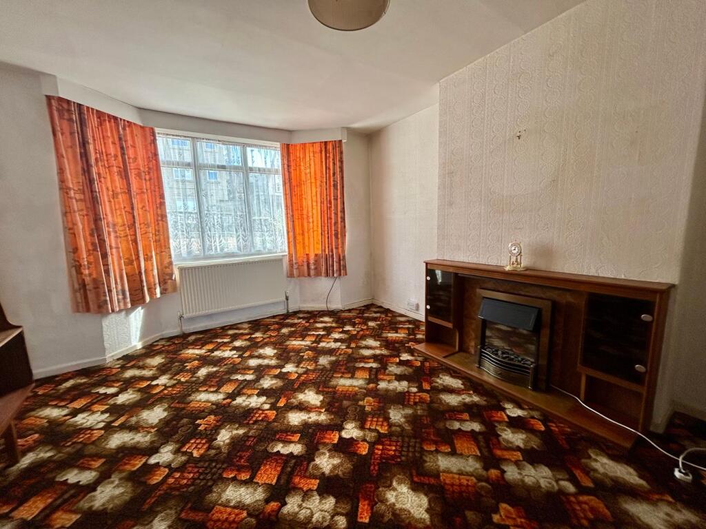 Hainworth Wood Road North, Keighley, BD21 photo 2