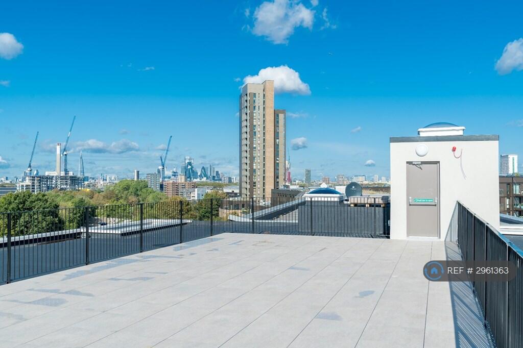 Apartment in London, New Cross - View 2