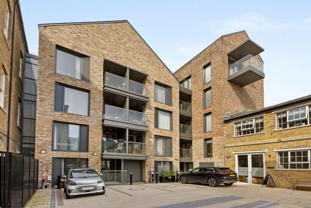 Main image of property: 20 The Courtyard, Primrose Hill, (PK484), NW1 