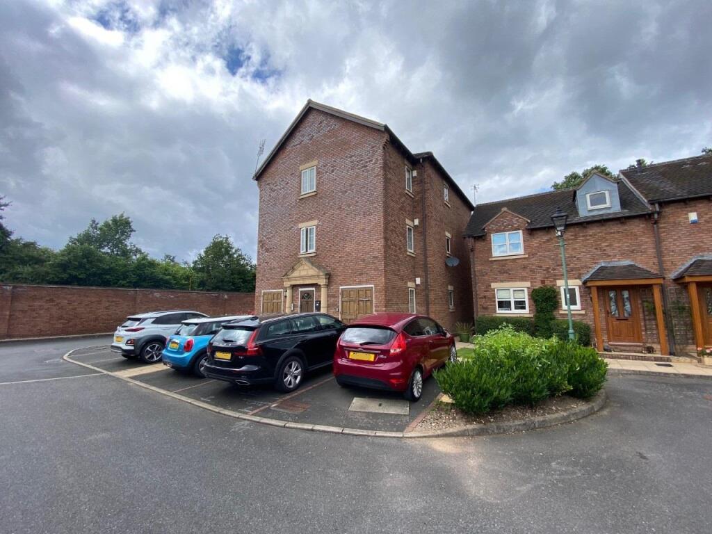 Main image of property: The Spinney, Hillfield, Solihull, B91 3JP
