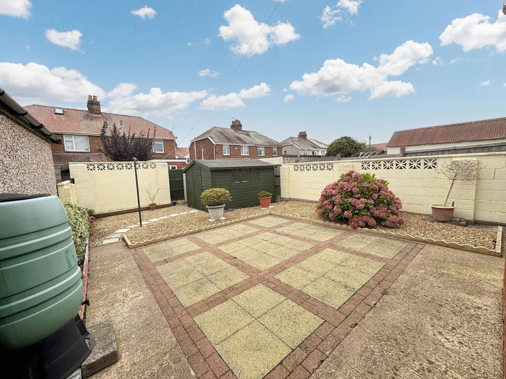 Clwyd Avenue, Abergele, Conwy, LL22 7NF photo 4