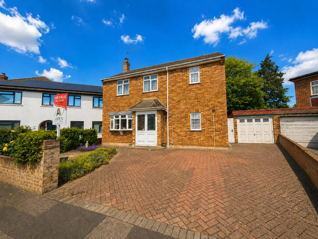 Main image of property: Chestnut Close, Ashford