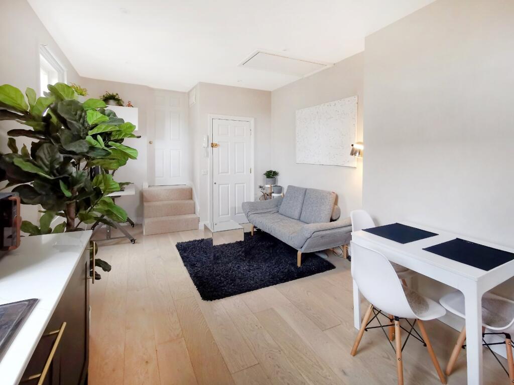 Main image of property: Upper Richmond Road West,
East Sheen, SW14