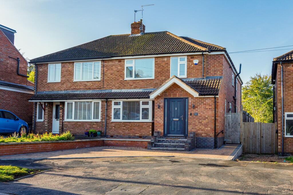 4-bed semi-detached on Kelvin Road, Leamington Spa, CV32, £525,000