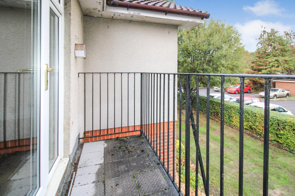 Apartment in Guildford - View 4
