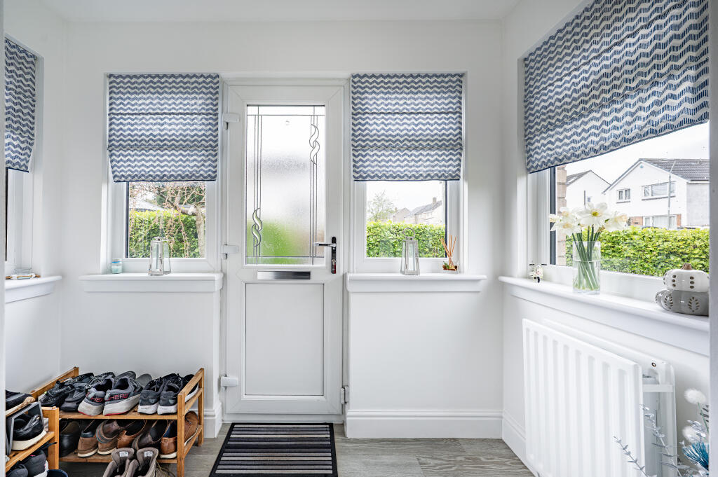 House in Bishopbriggs, Auchinairn - View 2