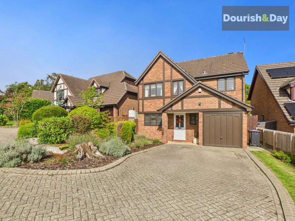 4-bed detached on Sambrook Crescent, Market Drayton, TF9, £400,000