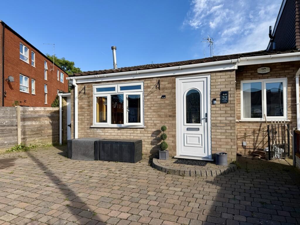 3-bed semi-detached on The Copse, Runcorn, £153,000