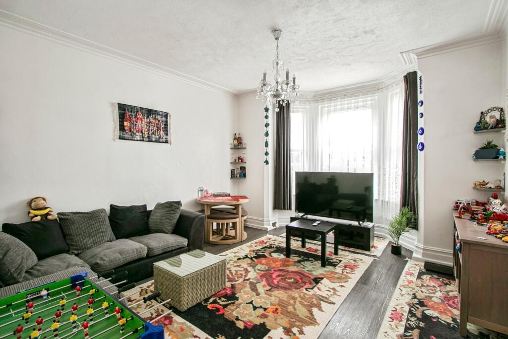 Apartment in Bournemouth - View 3