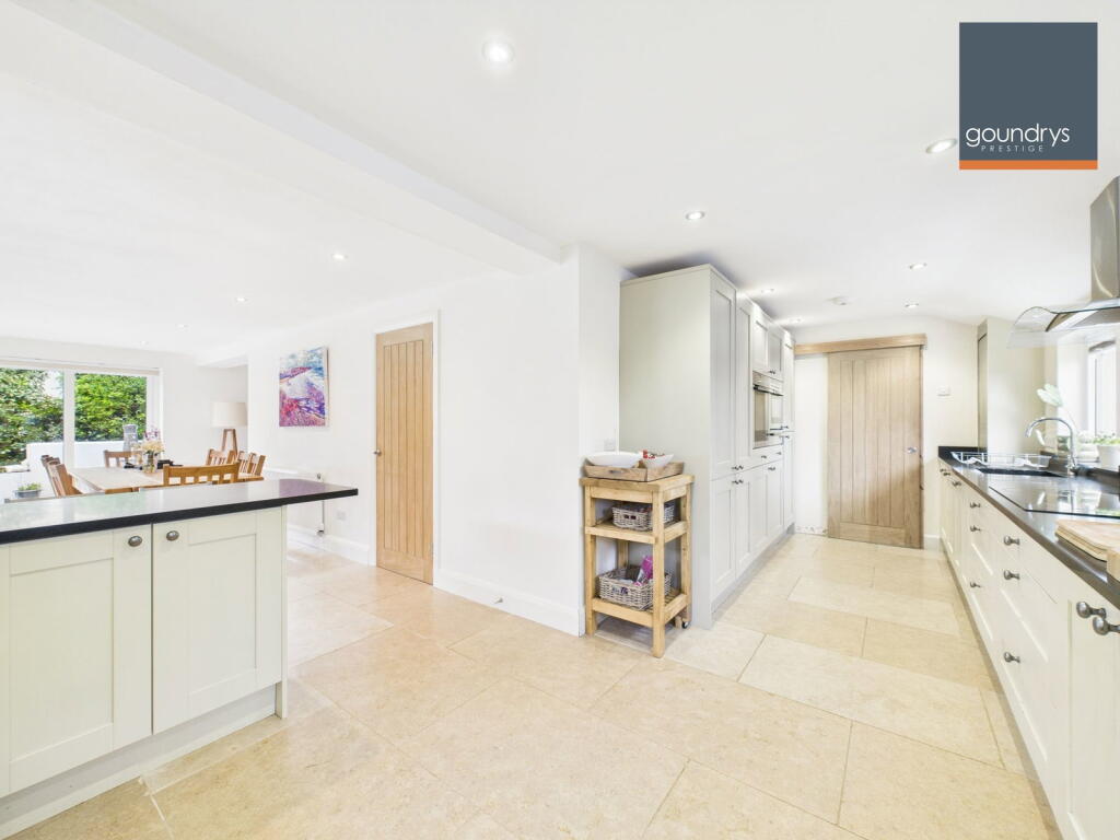 House in Truro - View 5