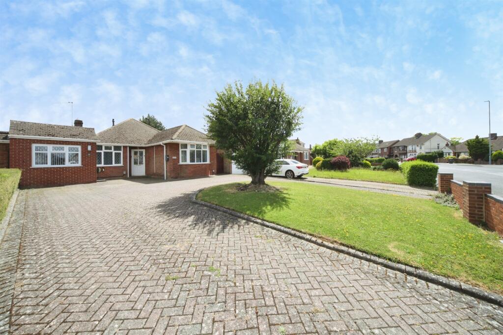 Main image of property: Hitchin Road, Luton