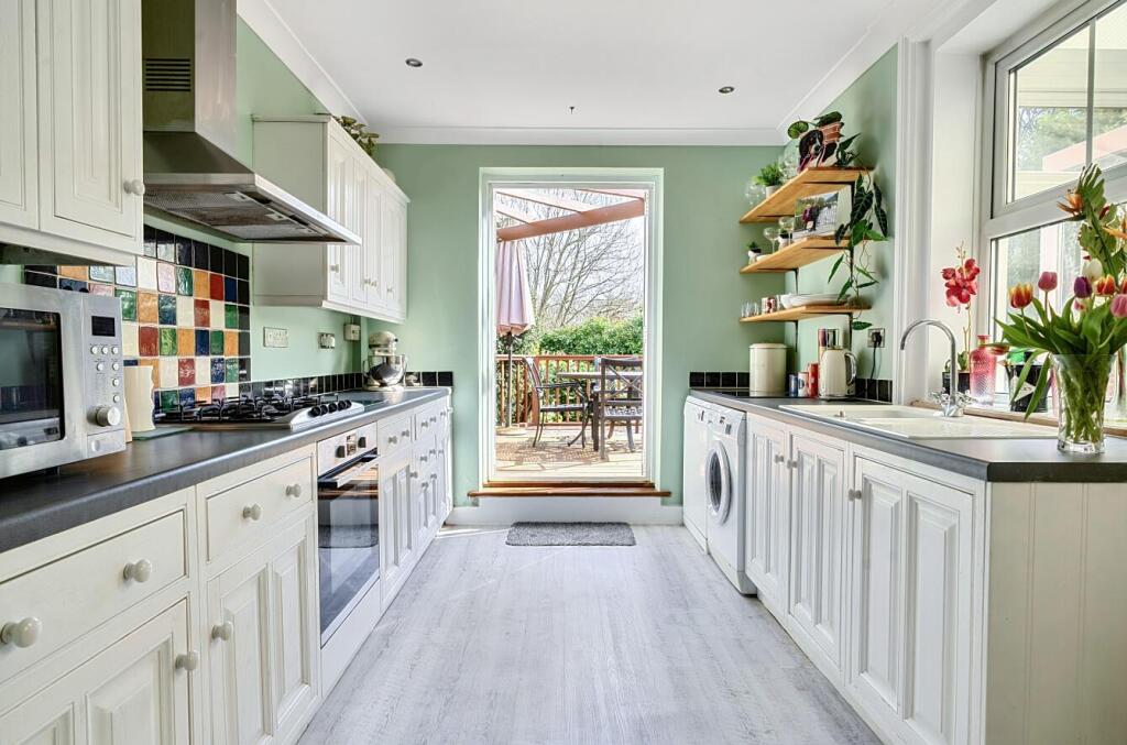 House in Winchester, Otterbourne - View 4