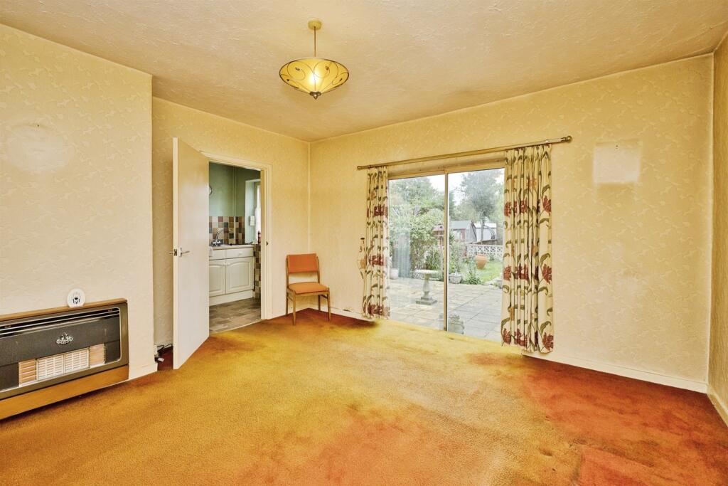 House in Yeovil, Somerset - View 5