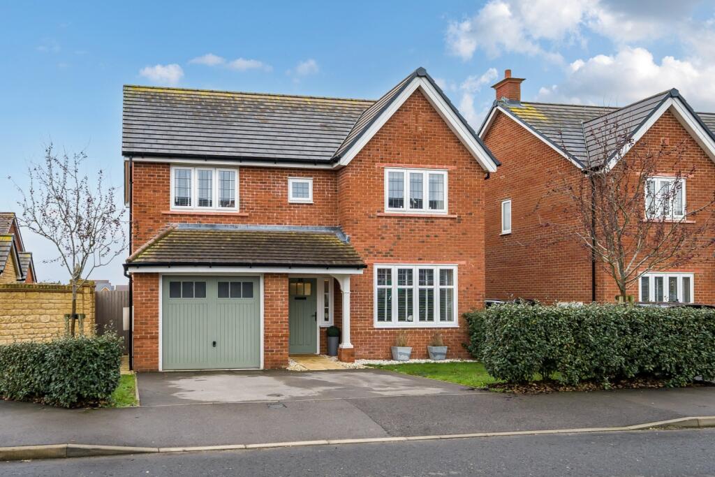 Main image of property: Bellenger Way, Brize Norton, Carterton, Oxfordshire, OX18