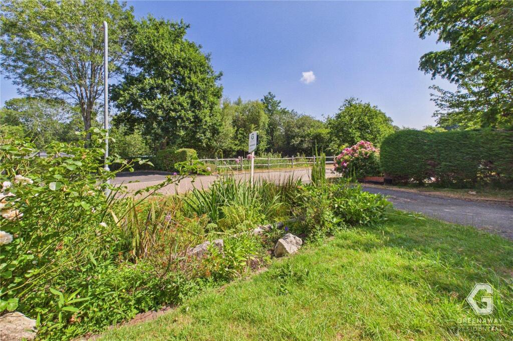 House in Redhill - View 5
