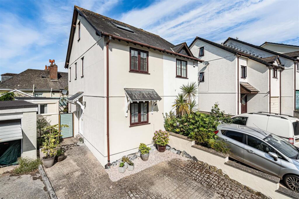 Main image of property: Saffron Park, Kingsbridge