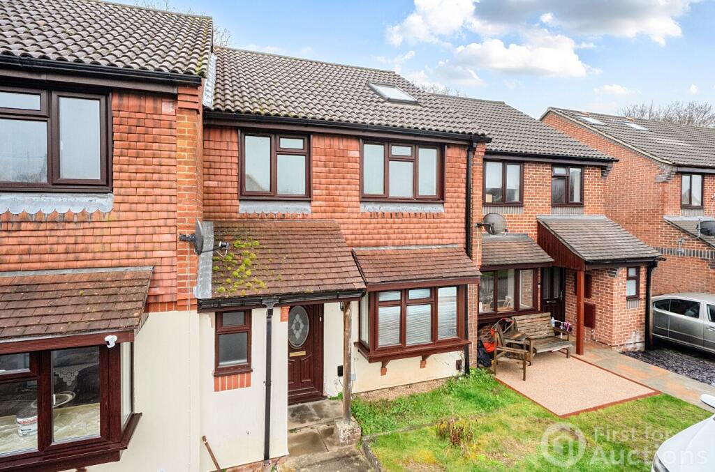 Main image of property: Whinchat Close, Fareham, Hampshire