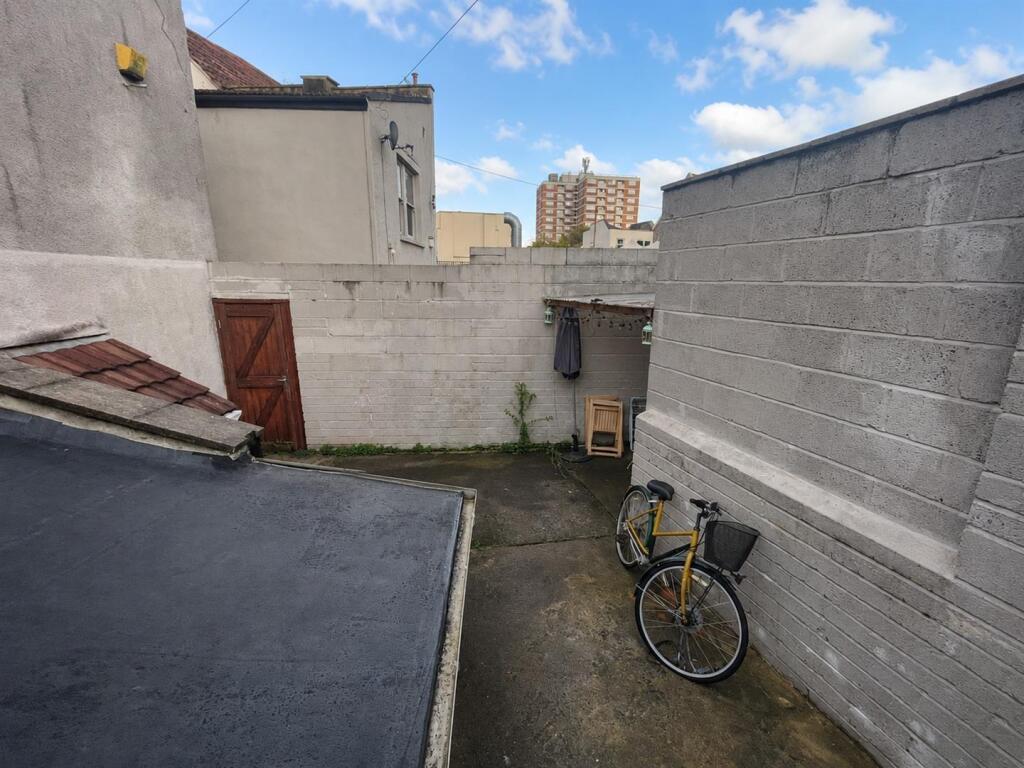 Property photo 11