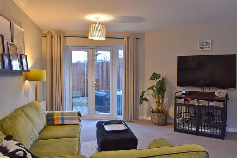 Tall Pines Road, Witham St Hughs photo 3