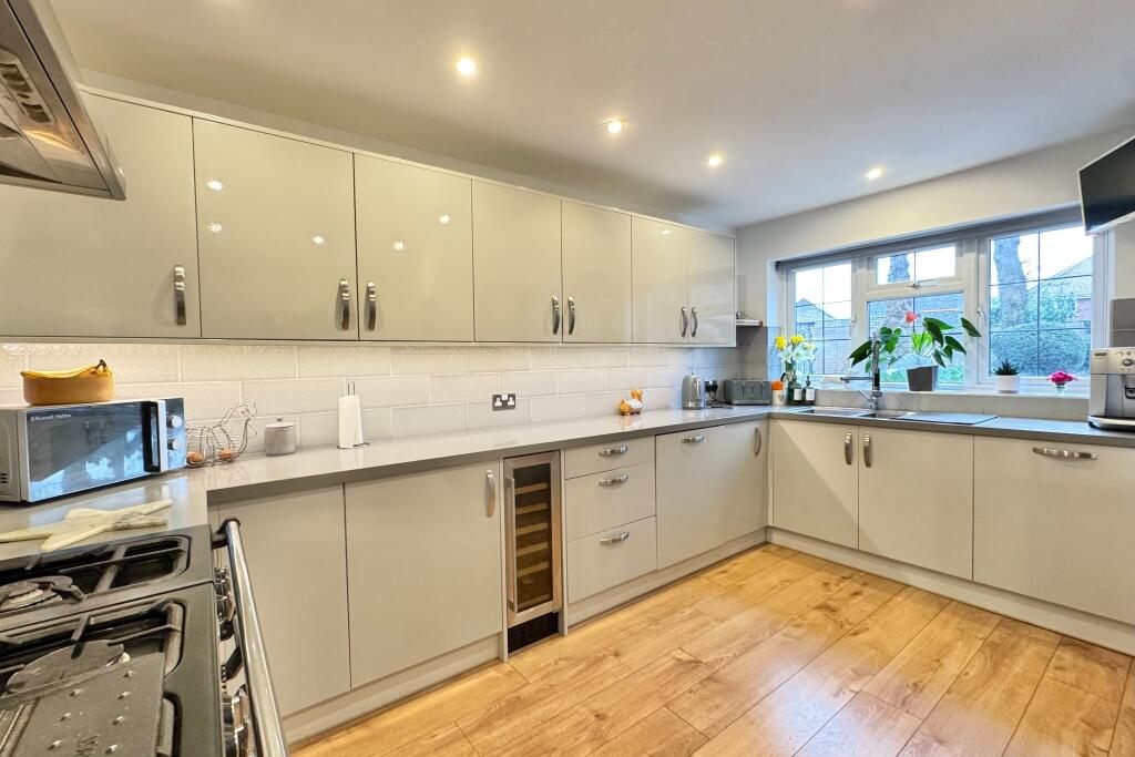 House in Fareham, Locks Heath - View 5