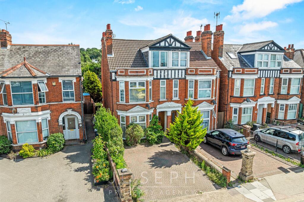 6-bed semi-detached on Norwich Road, Ipswich, IP1, £395,000