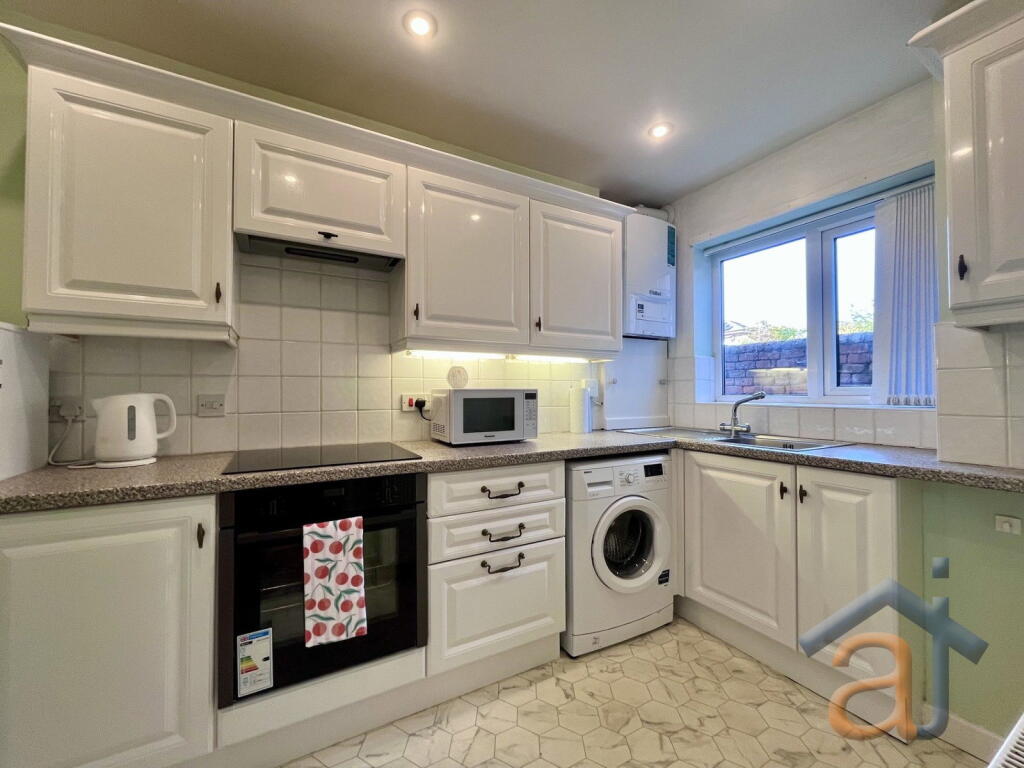 Apartment in Sefton, Liverpool City Region - View 2