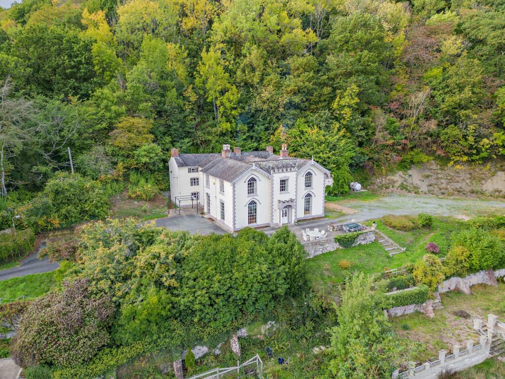 10-bed detached on Dolforwyn, Abermule, SY15, £795,000