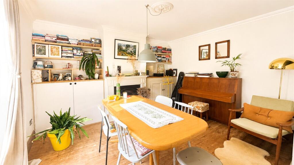House in Bath - View 5