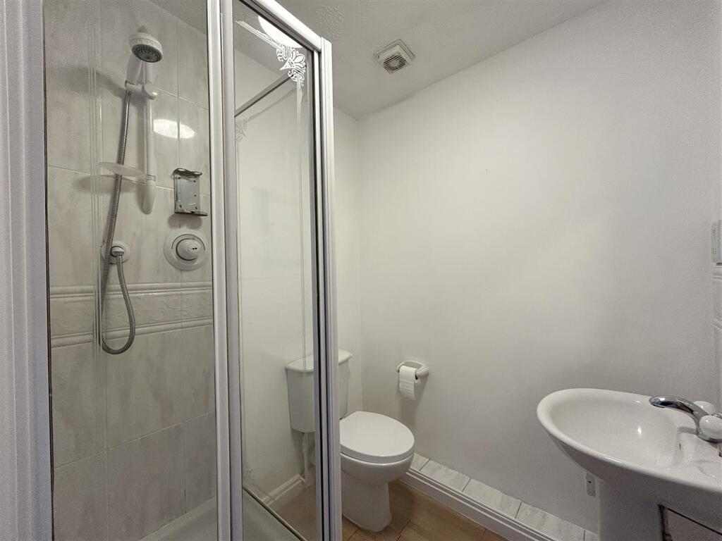 Apartment in Davenham, Kingsmead - More