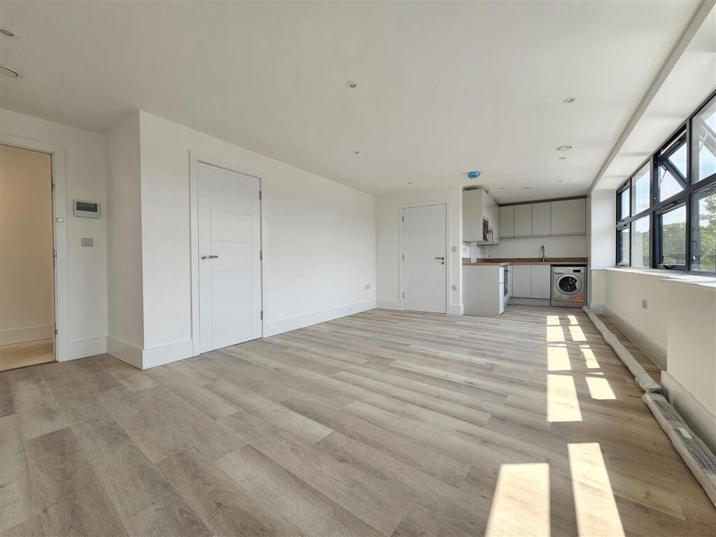 Main image of property: Flat 8, Mercia House, Market Square, Sandy