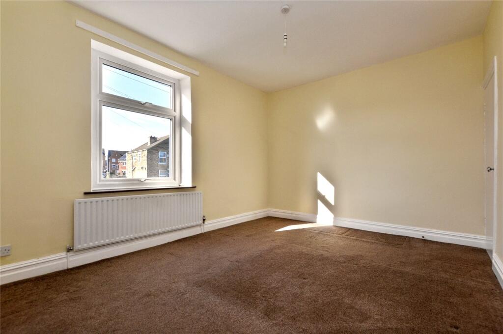 House in Leeds, Howlett Cross - View 5