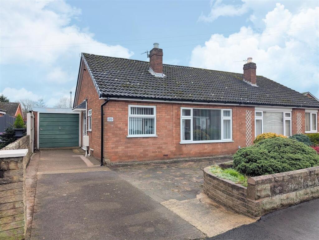 Main image of property: 25 Leamore Crescent, Shrewsbury, SY3 7QB