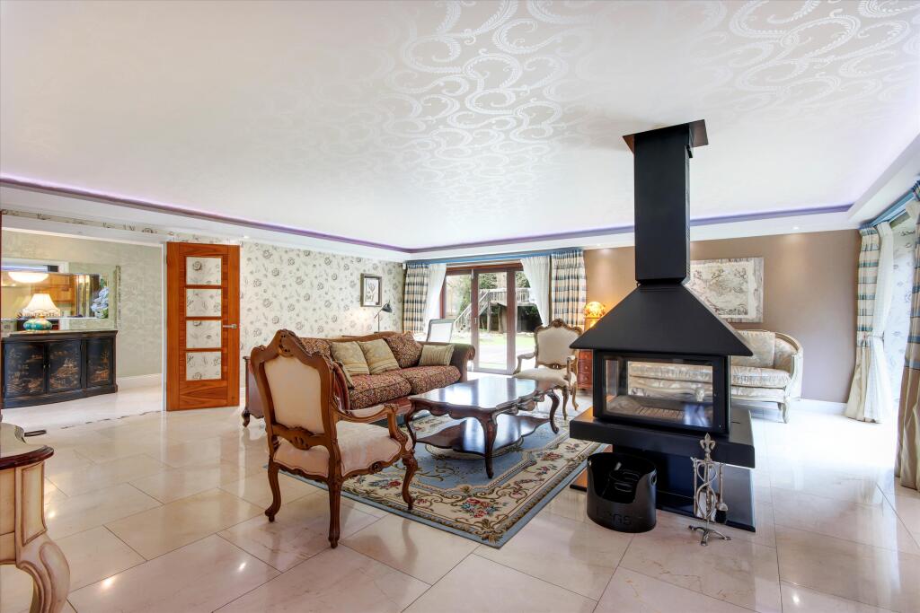 House in Redhill - View 4