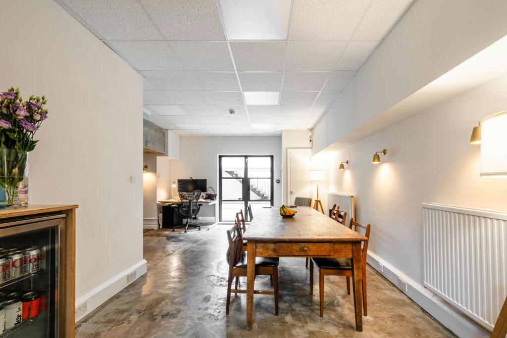 Oakwood House U1 - Low Res 12.jpg
