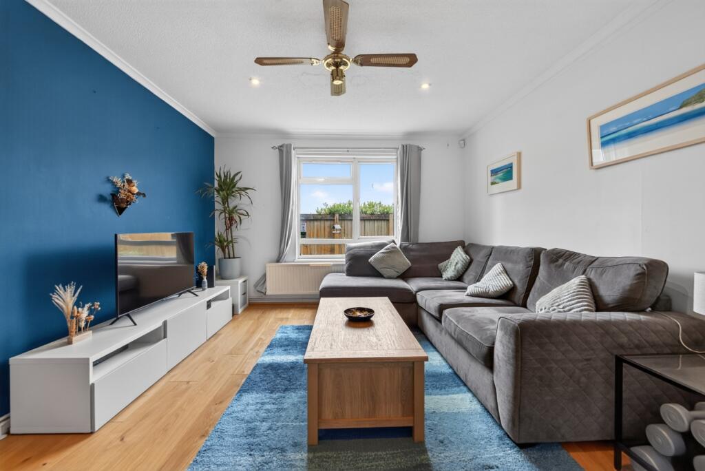 Main image of property: Brynheulog, Pentwyn, Cardiff, CF23 7JE
