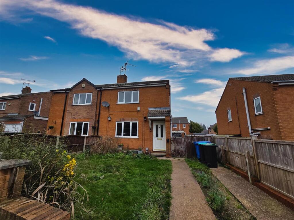 Main image of property: Romsey Place, Mansfield