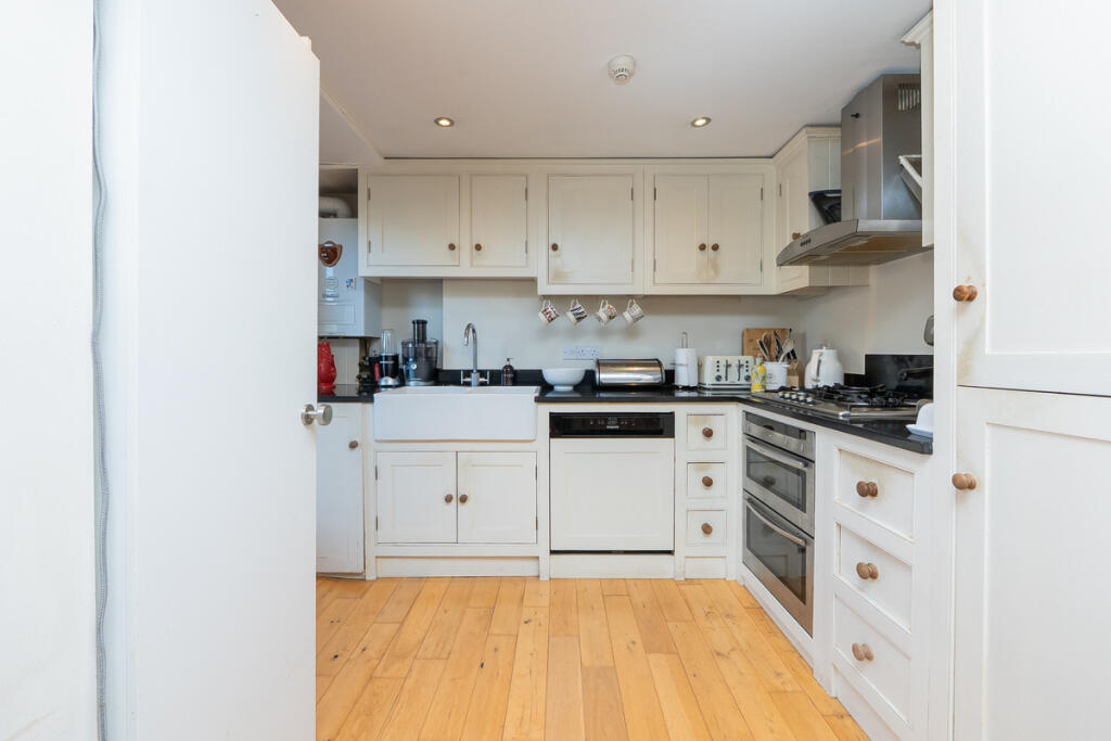 Apartment in Bristol - More