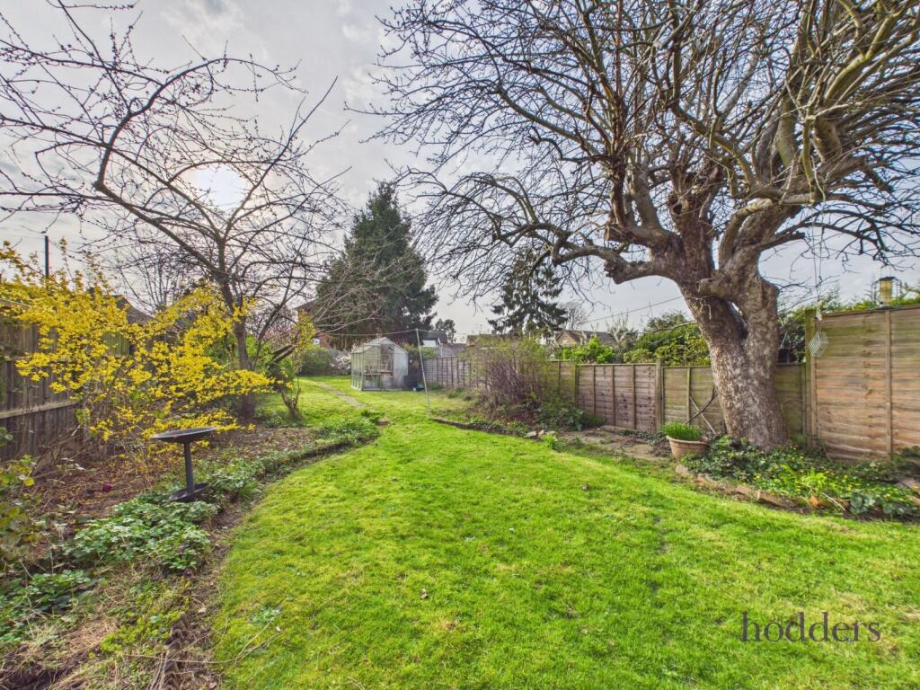 Addlestone, Surrey, KT15 photo 4