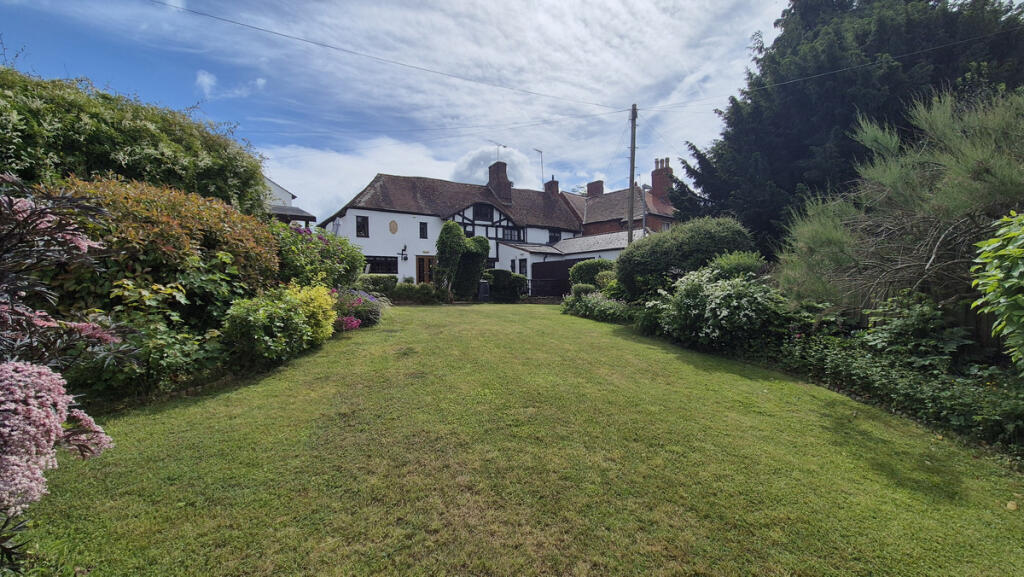 Main image of property: Oxford Street, Southam, CV47