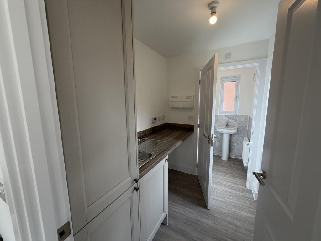 Off Leake Road, Gotham, Nottinghamshire, NG11 0JN - View 5