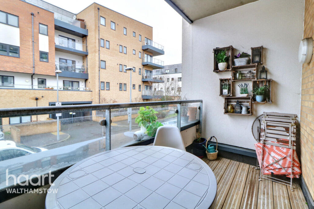 Main image of property: Thornbury Way, London