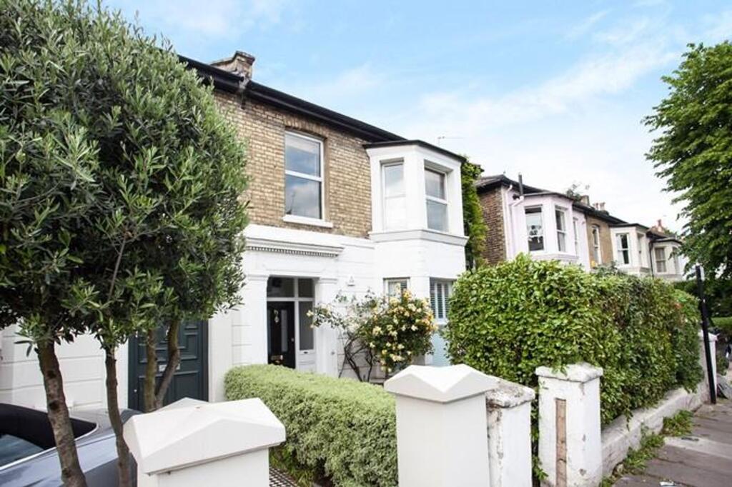 Main image of property: Wellesley Road, Chiswick, W4