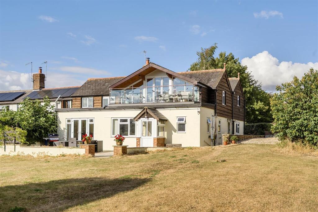 Main image of property: Higher Common, Child Okeford, Blandford Forum