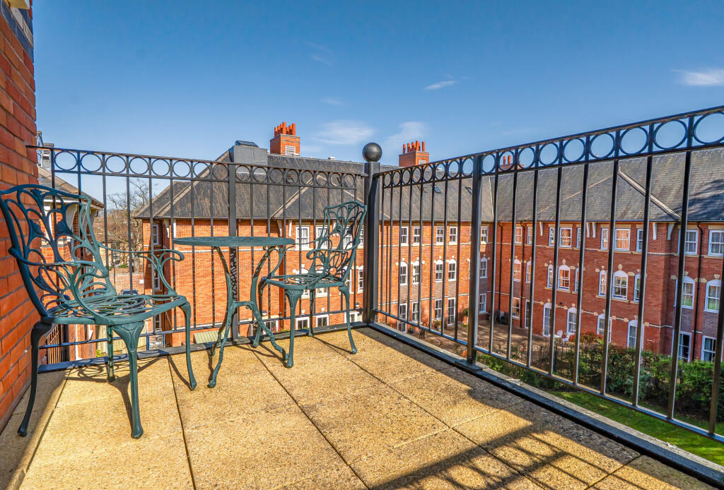 Main image of property: Humphris Place, Cheltenham, Gloucestershire, GL53