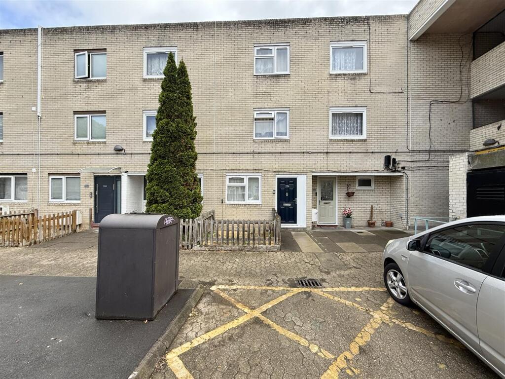 Main image of property: Craven Park Road, London
