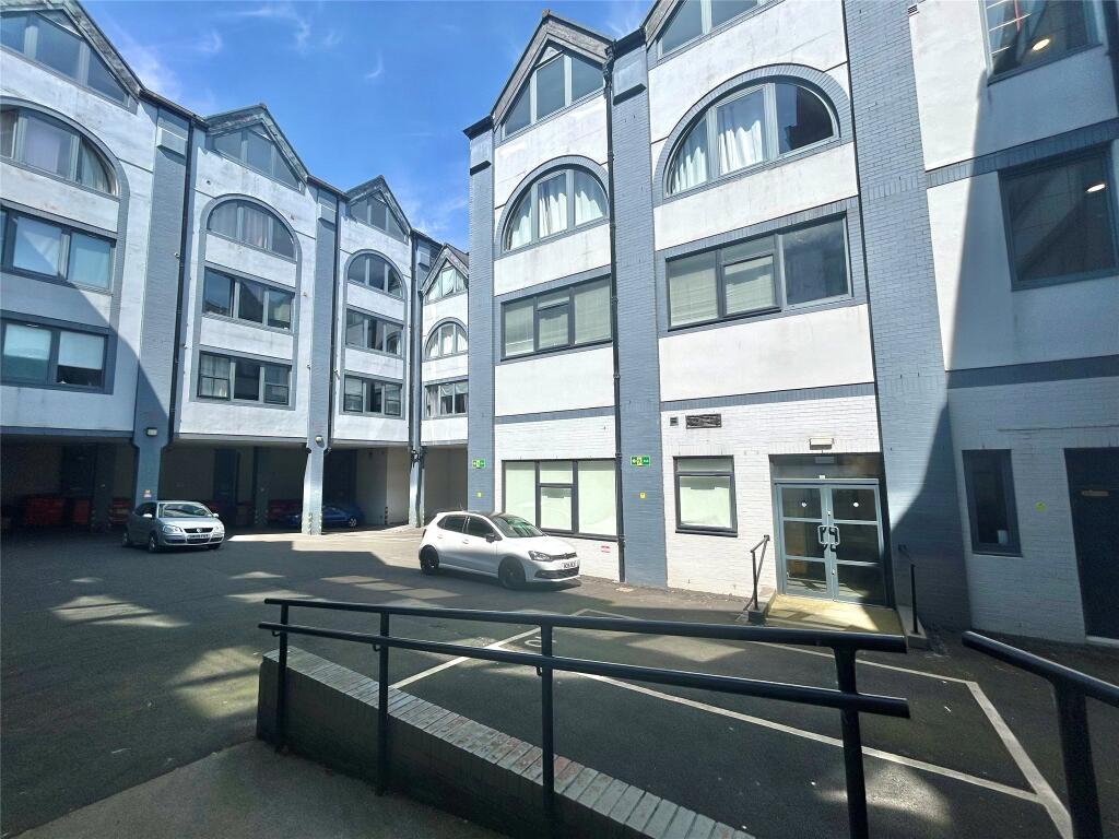 1-bed flat on Canning Street, BIRKENHEAD, Merseyside, CH41, £59,000