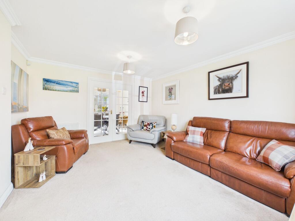 House in Blantyre, High Earnock, West Craigs - View 2