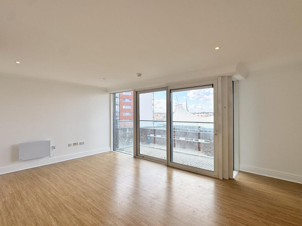 Apartment in Ipswich, Suffolk - View 3
