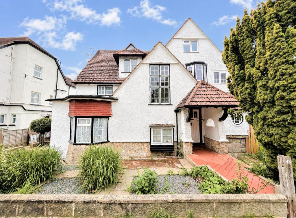 Main image of property: Collington Avenue, Bexhill-On-Sea, TN39 3PX